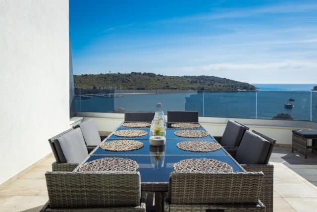Luxury Apartment Anto With Sea View And Balcony Banjole Bagian luar foto