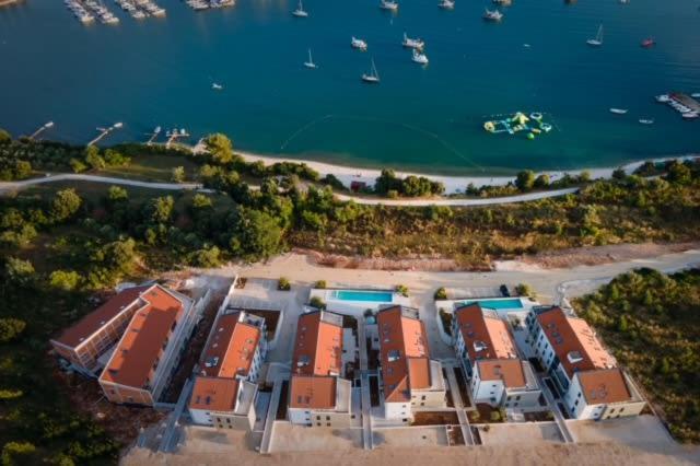 Luxury Apartment Anto With Sea View And Balcony Banjole Bagian luar foto